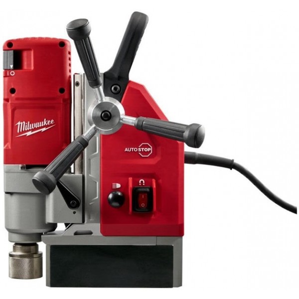 Milwaukee 1-5/8 In. Electromagnetic Drill Kit