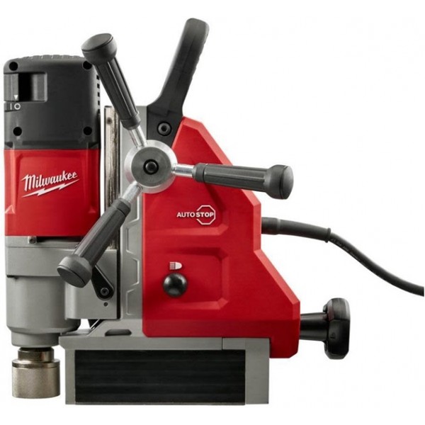 Milwaukee 1-5/8 In. Magnetic Drill Kit